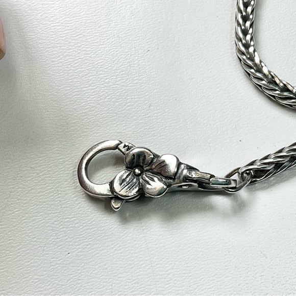 Trollbeads LAA Sterling Bracelet w/double Clasp Flower Lock - Picture 5 of 8